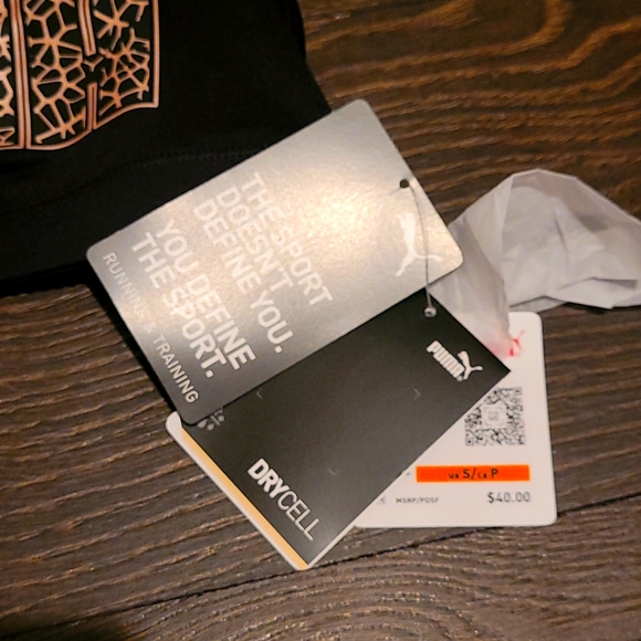 🎀NWT Puma Sports Bra - Picture 3 of 4